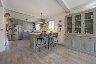 Villa - 204 m² - 8 pièces