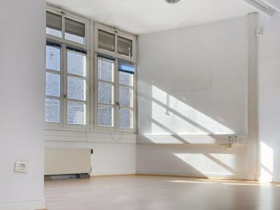 Local d'activités - 133 m² - 6 pièces