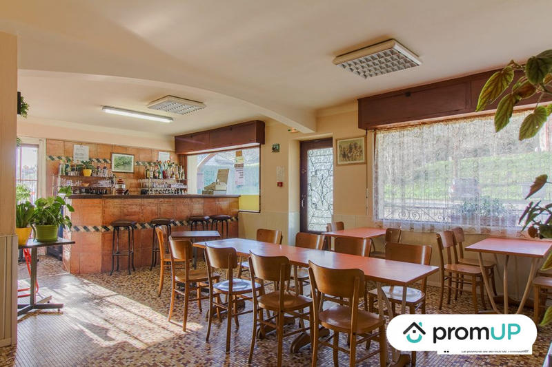 Local commercial - 691 m² - 18 pièces