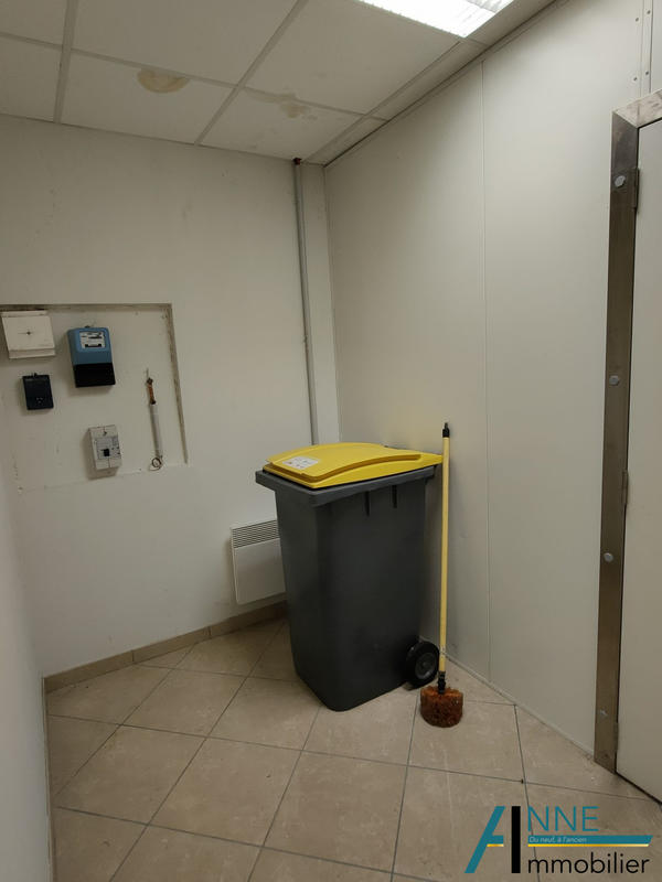 Local commercial - 115 m²