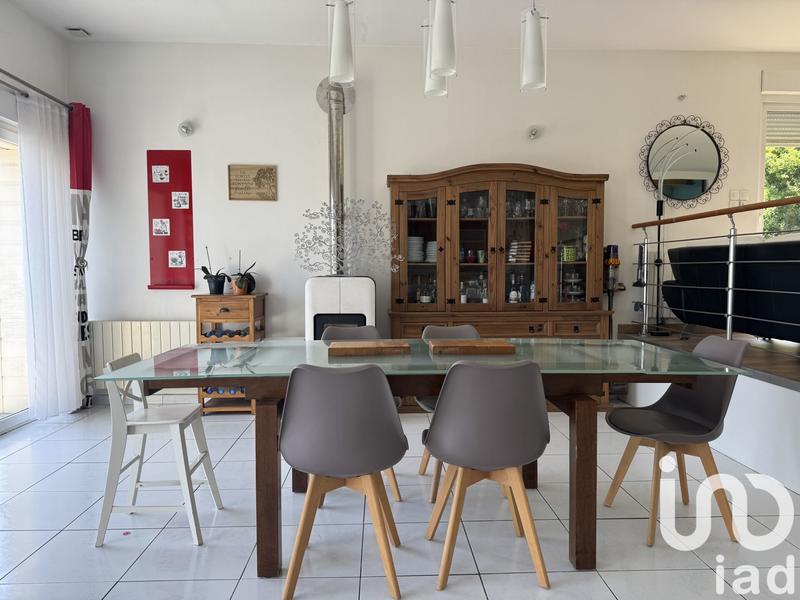 Maison - 188 m² - 8 pièces