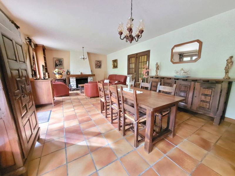 Maison - 140 m² - 6 pièces