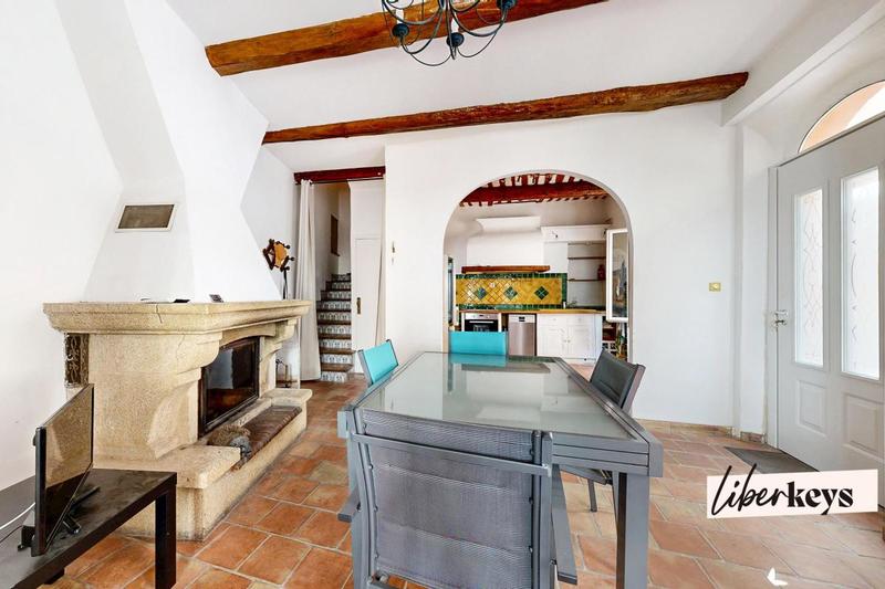 Maison - 98 m² - 5 pièces