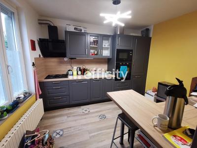 Maison de ville - 80 m² - 5 pièces