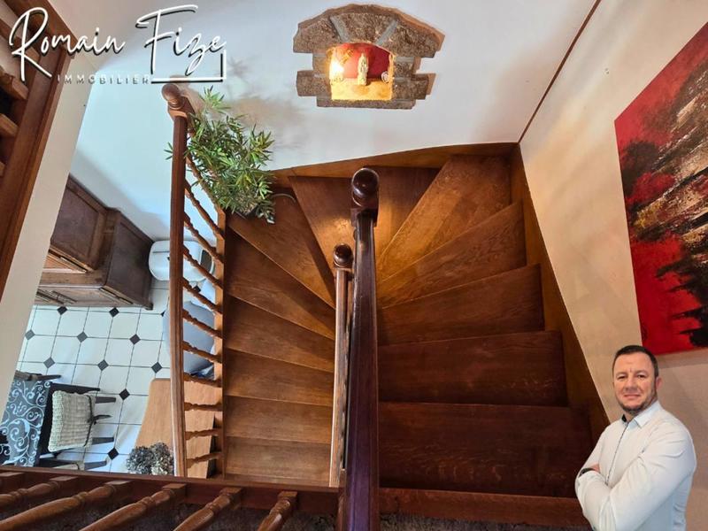 Maison - 277 m² - 4 pièces