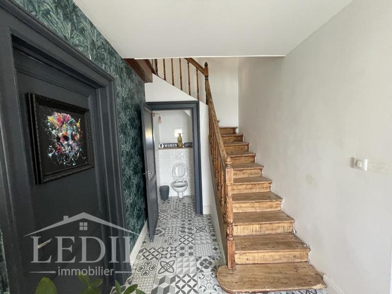 Propriété - 198 m² - 5 pièces