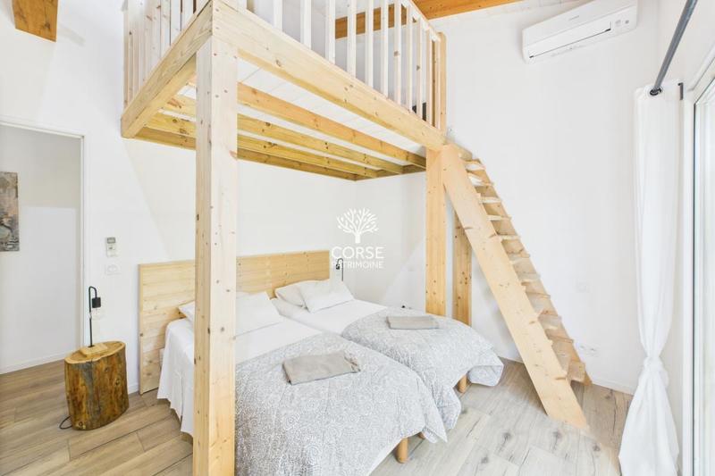 Villa - 325 m² - 11 pièces