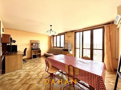 Appartement - 81 m² - 4 pièces