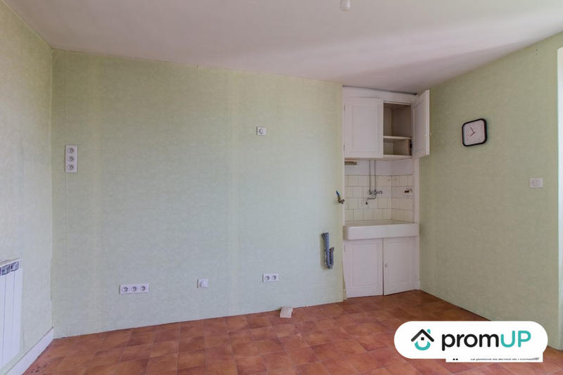 Maison - 240 m² - 8 pièces