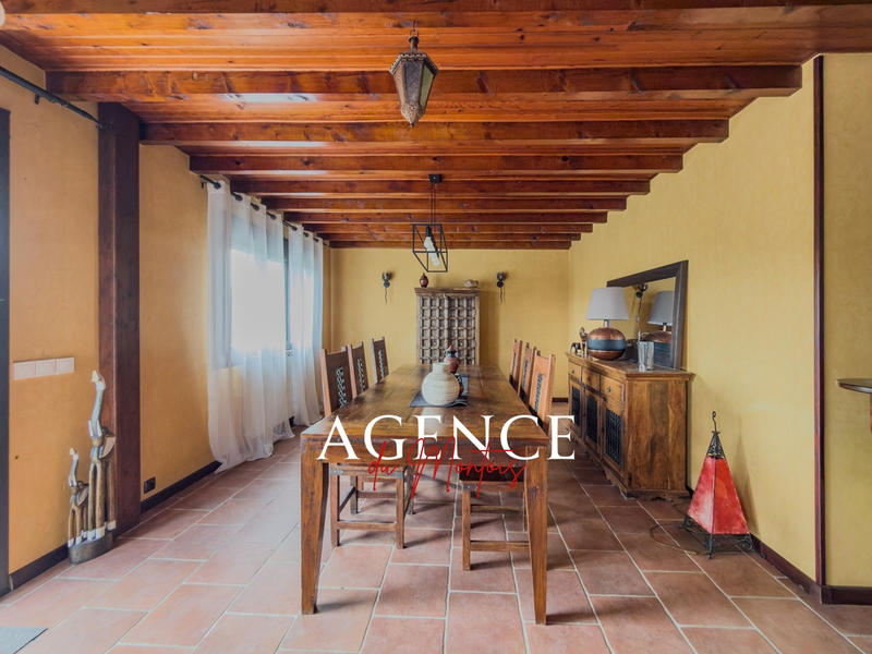 Maison - 165 m² - 5 pièces