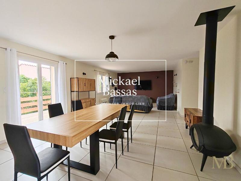 Maison - 122 m² - 4 pièces