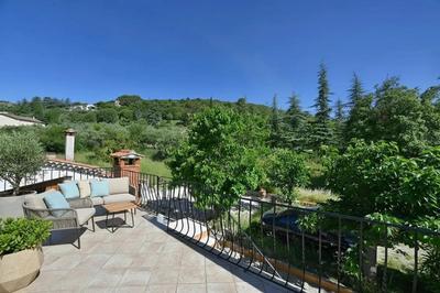 Maison - 150 m² - 4 pièces