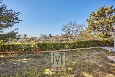 Villa - 200 m² - 7 pièces