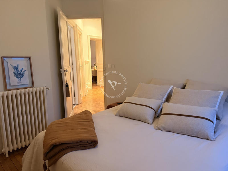 Appartement - 130 m² - 5 pièces