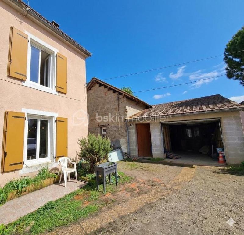 Maison - 100 m² - 5 pièces