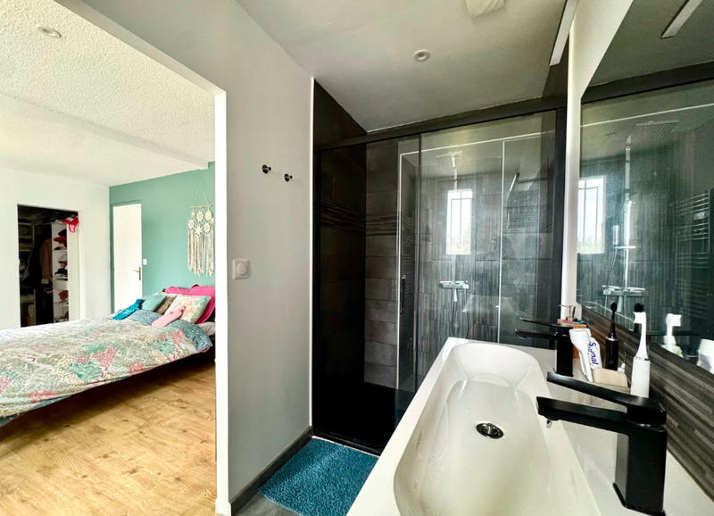 Maison - 400 m² - 15 pièces