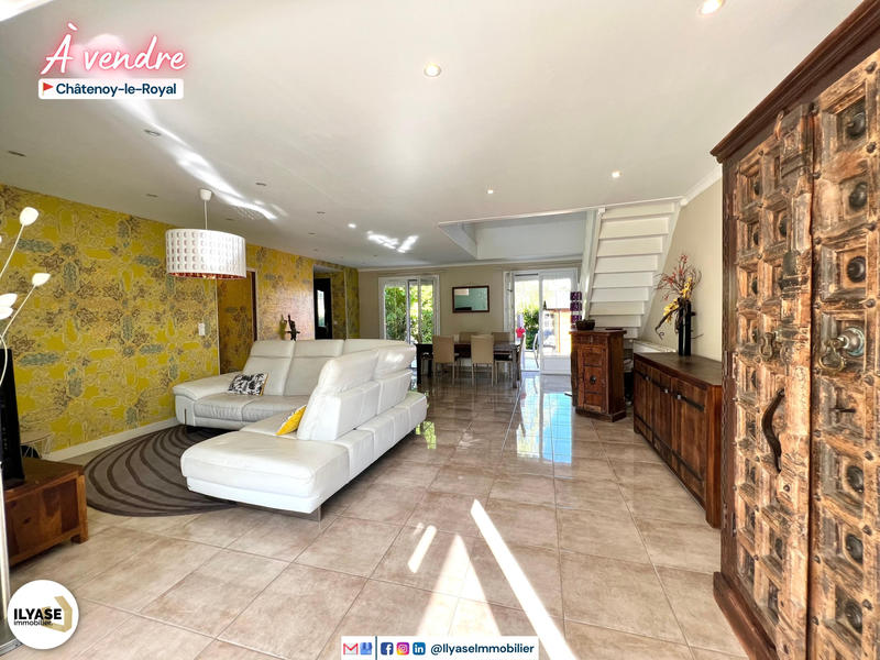 Maison - 182 m² - 7 pièces