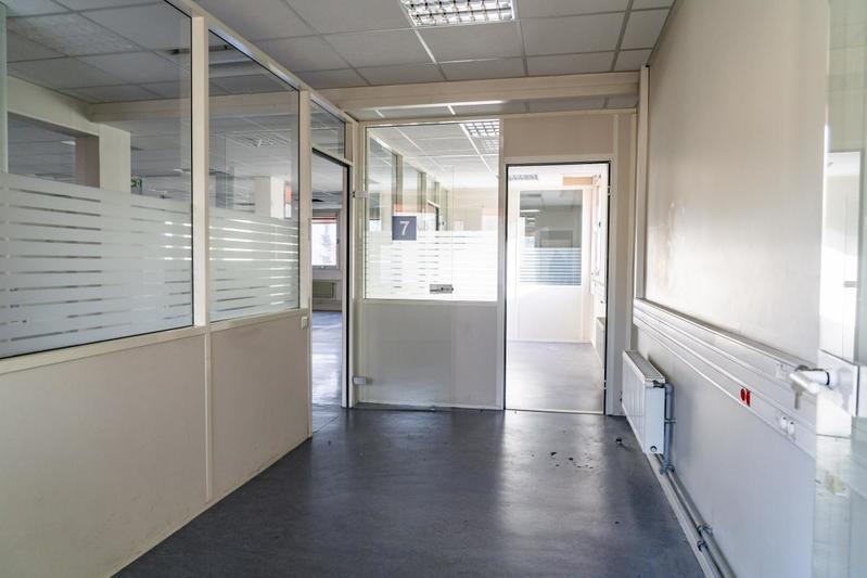 Bureau - 1 552 m²