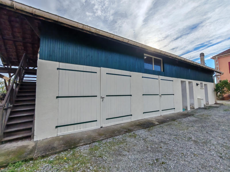 Maison - 207 m² - 6 pièces