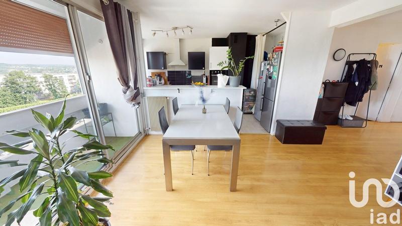 Appartement - 80 m² - 4 pièces