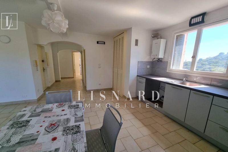 Appartement - 70 m² - 4 pièces