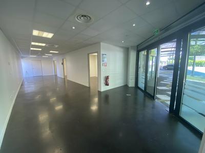 Local commercial - 127 m²