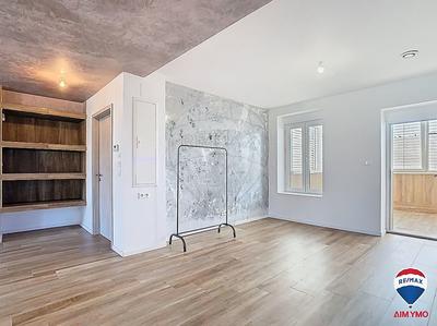 Appartement - 100 m² - 3 pièces