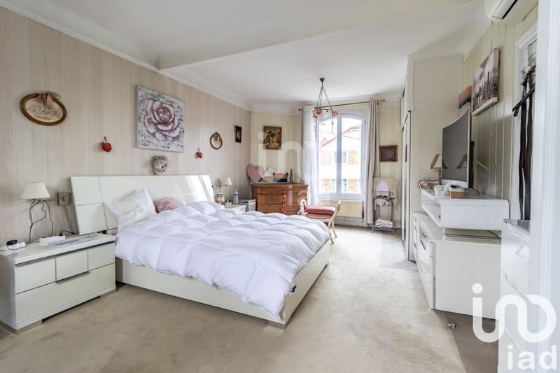 Maison - 190 m² - 8 pièces