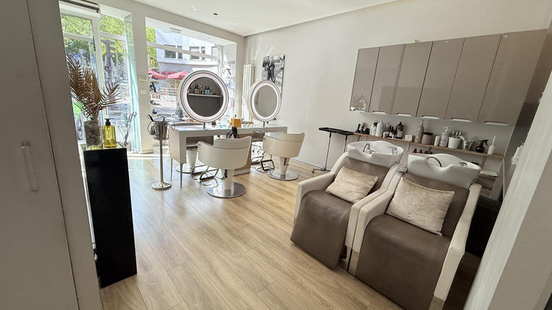 Fonds de commerce - Magasins - 65 m²