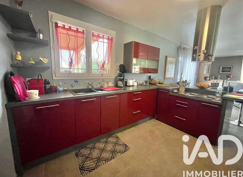 Maison - 90 m² - 5 pièces