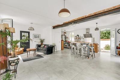 Villa - 131 m² - 6 pièces