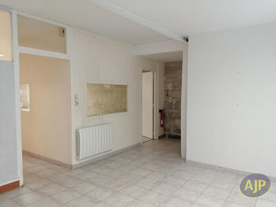 Local commercial - 99 m²