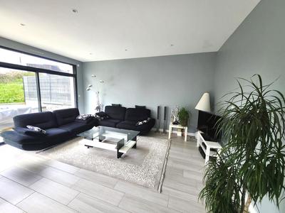 Maison contemporaine - 140 m² - 6 pièces