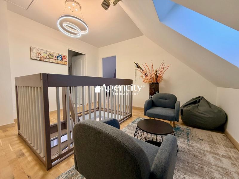 Maison - 190 m² - 7 pièces