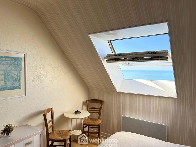 Maison - 193 m² - 8 pièces