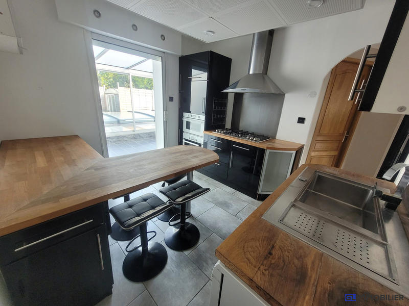 Maison - 128 m² - 7 pièces