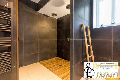 Appartement - 65 m² - 2 pièces