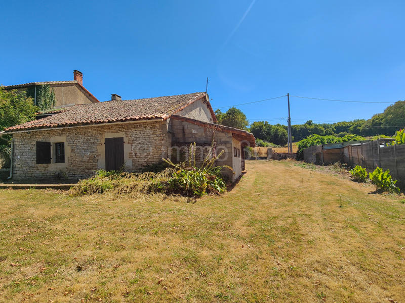 Maison en pierre - 83 m² - 3 pièces