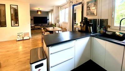 Appartement - 77 m² - 4 pièces