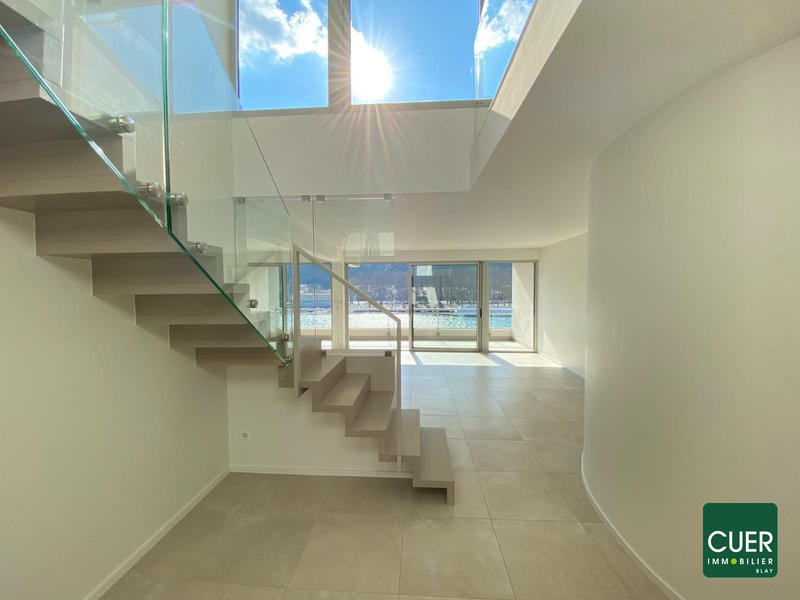 Appartement - 171 m² - 6 pièces