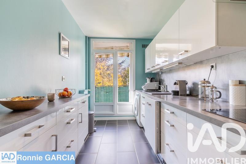 Appartement - 90 m² - 5 pièces