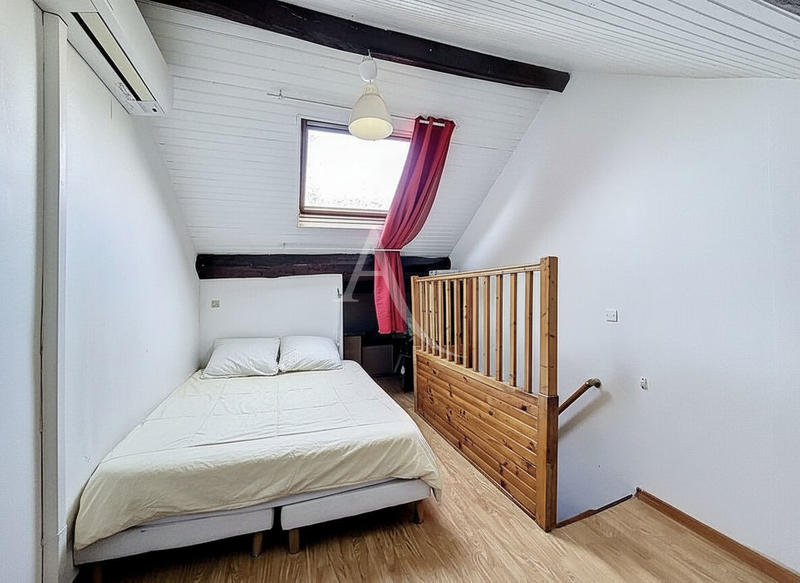 Maison - 107 m² - 6 pièces