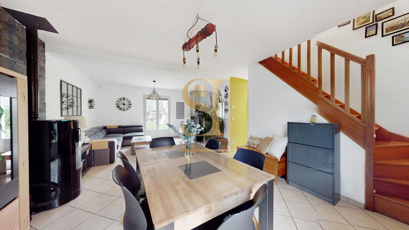 Maison - 101 m² - 6 pièces