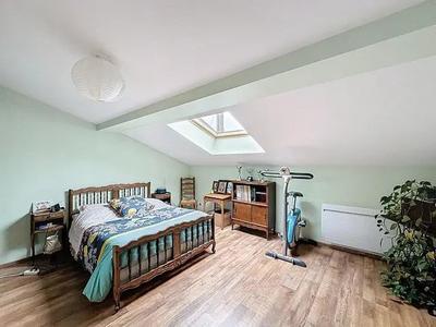 Appartement - 102 m² - 6 pièces