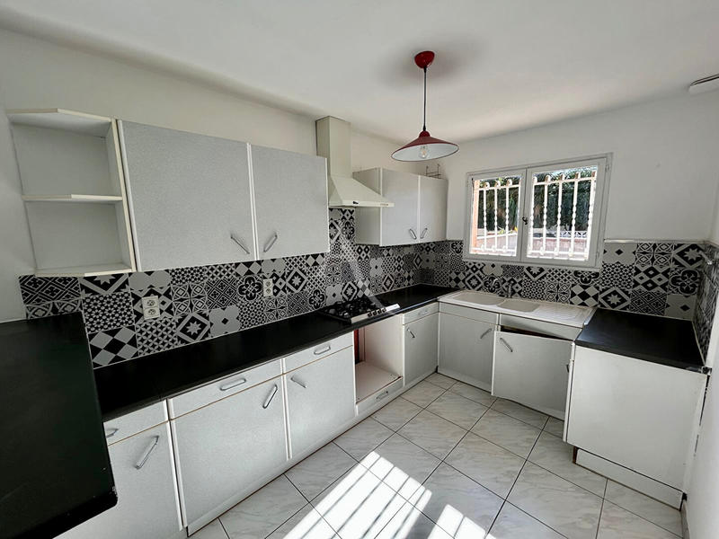 Maison - 83 m² - 4 pièces