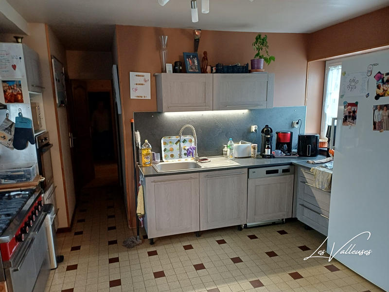 Maison ancienne - 271 m² - 10 pièces