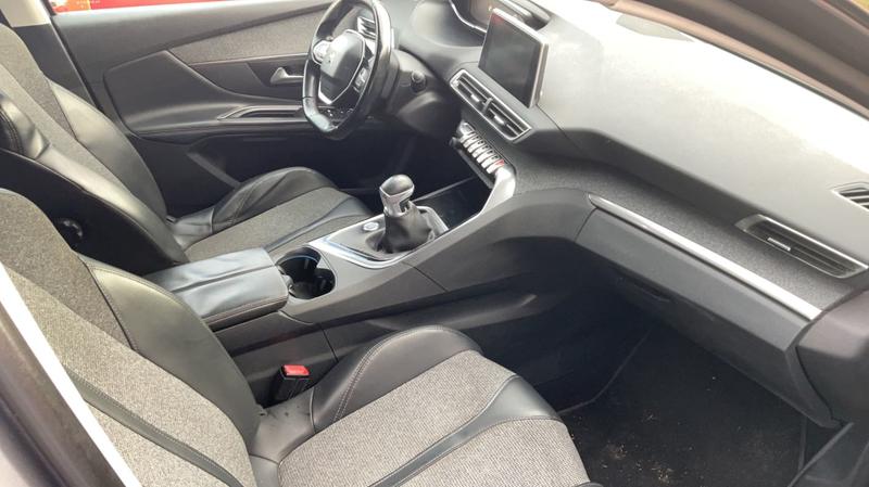 Peugeot 5008 II 1.6 BlueHDi 120 Eat6 Allure