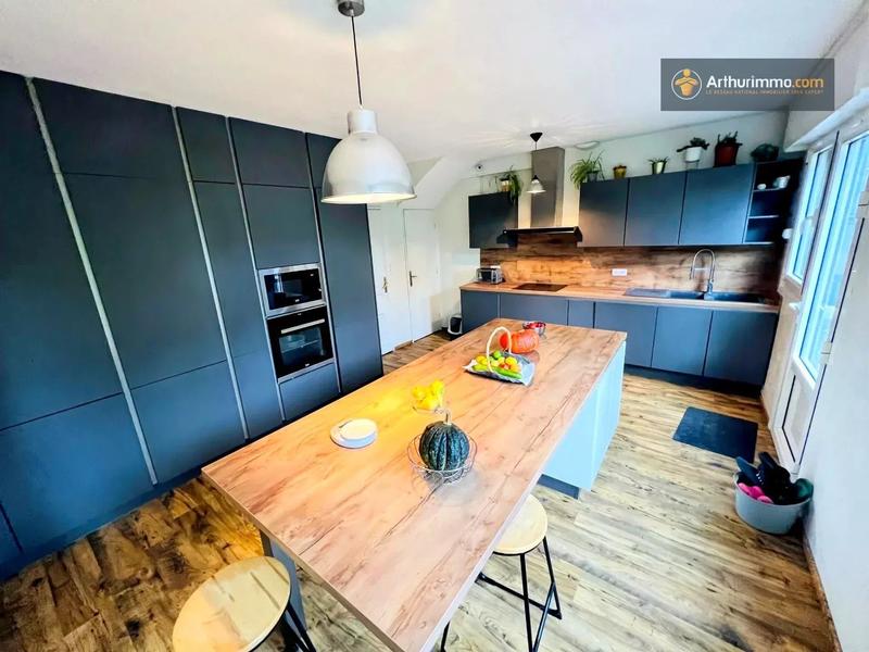 Maison - 147 m² - 6 pièces