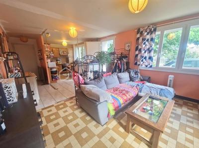 Maison - 87 m² - 5 pièces