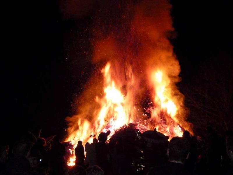 Carnaval du feu des buires